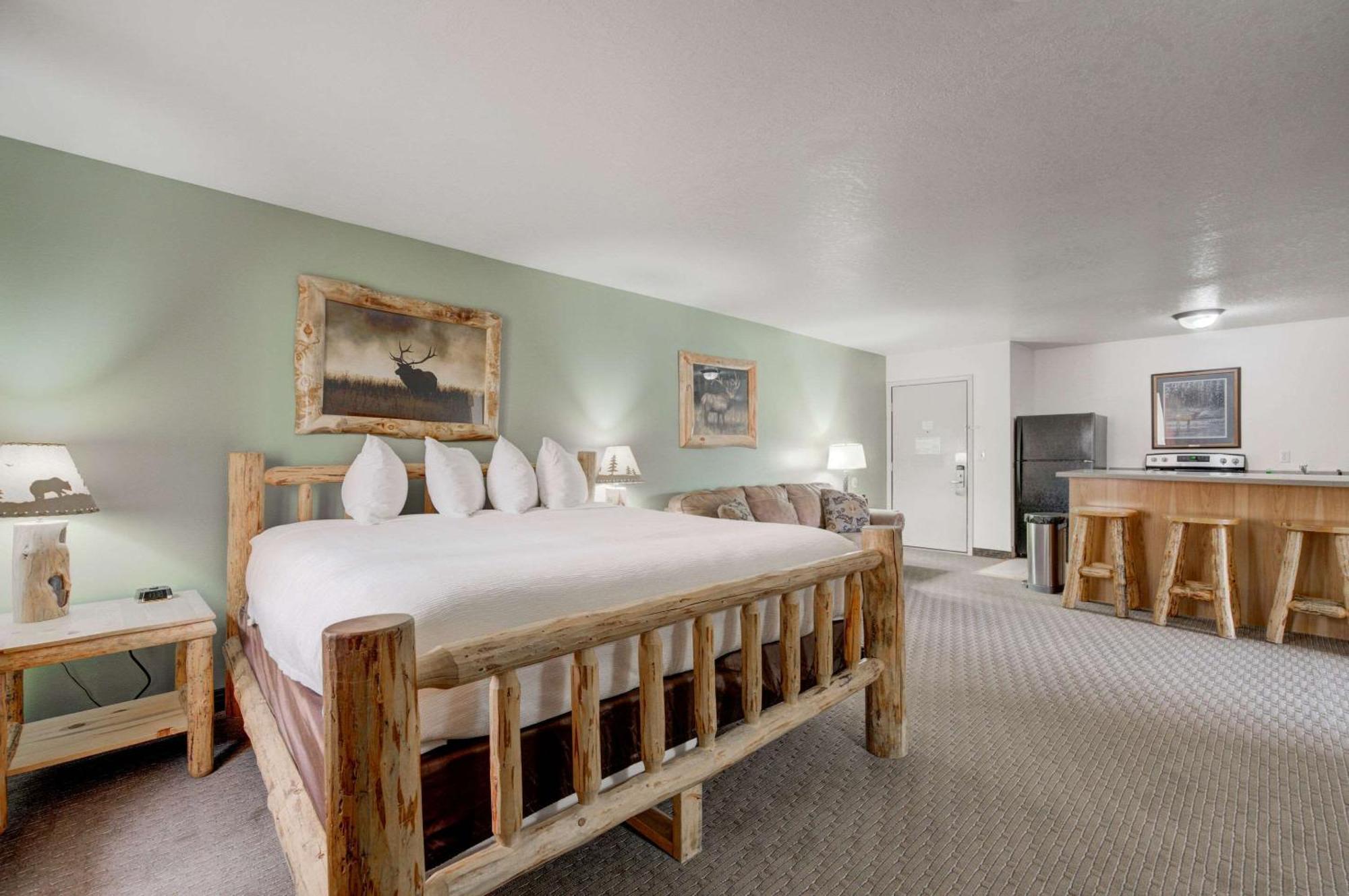 The Ridgeline Hotel At Yellowstone, Ascend Hotel Collection Gardiner Extérieur photo